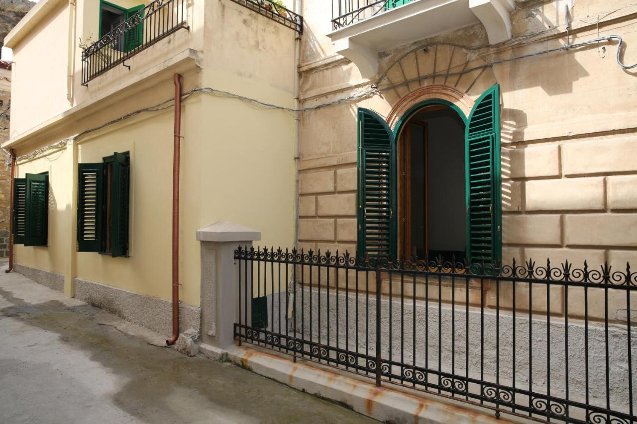La Raja Scilla Exterior foto